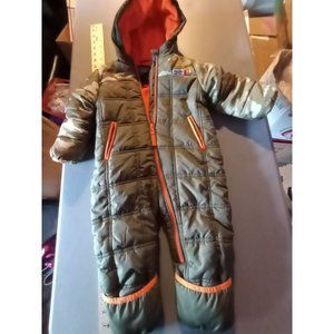 32° weatherproof full zip camo kids snow suit 18 months